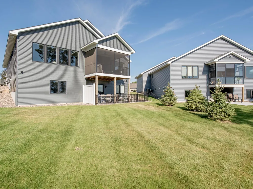 6201 Janero Avenue S Cottage Grove, MN 55016
