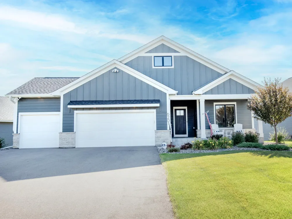 6201 Janero Avenue S Cottage Grove, MN 55016
