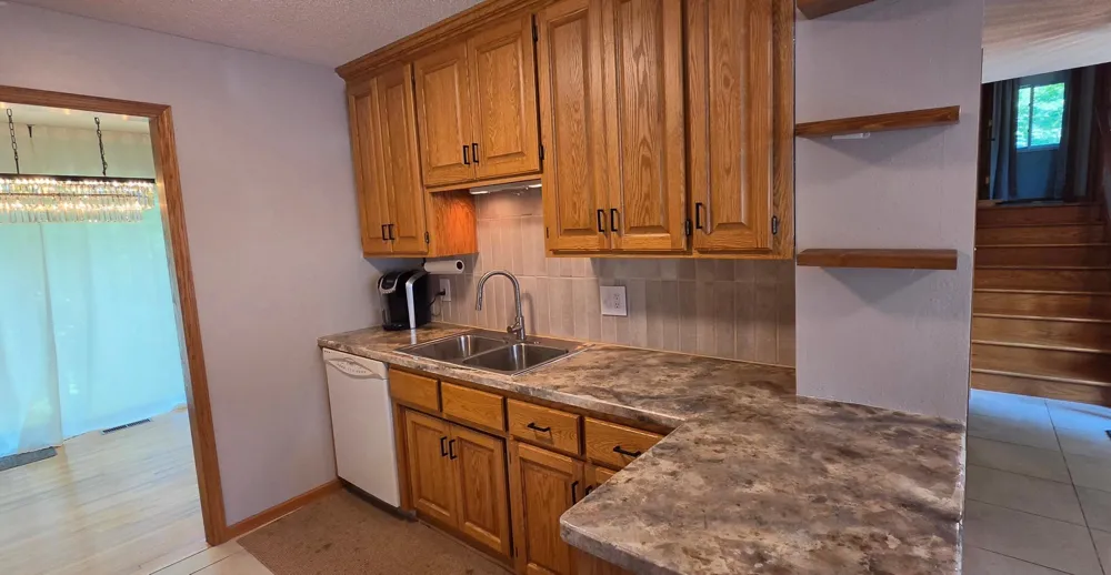 12123 Red Oak Court S Burnsville, MN 55337