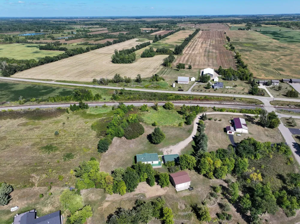 1695 Sunset Access Road SE Alexandria, MN 56308