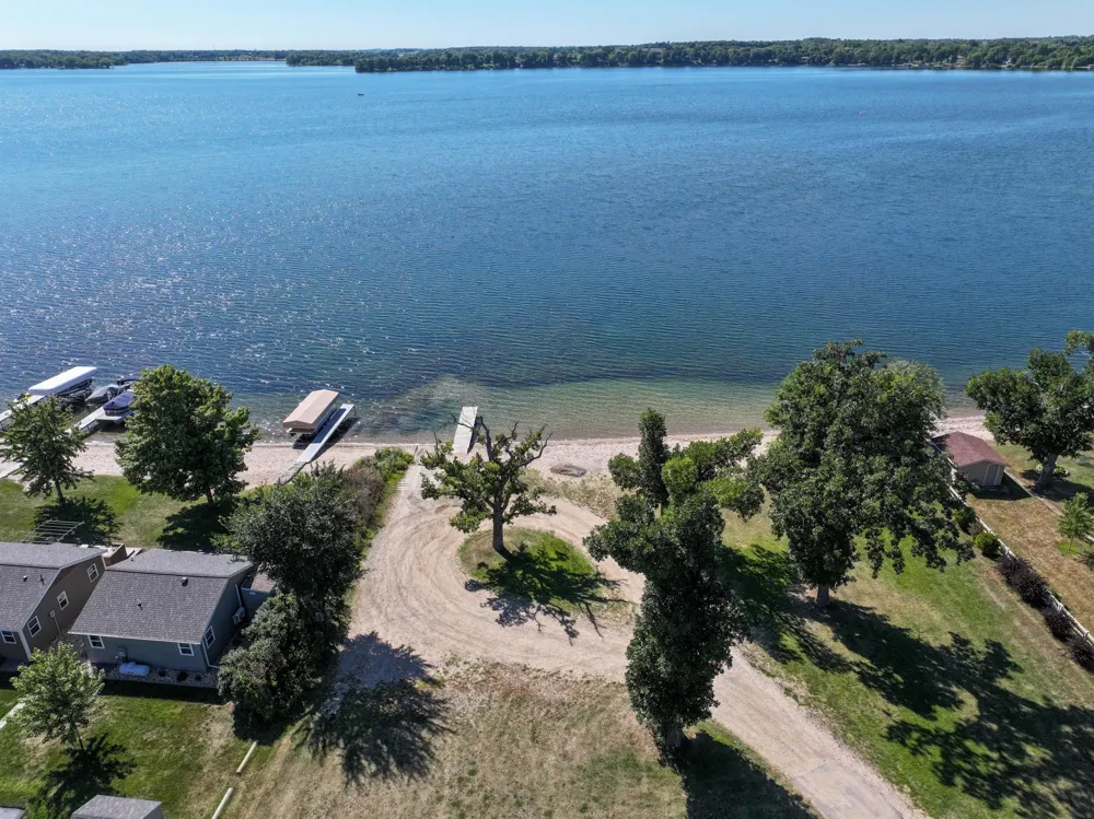 1695 Sunset Access Road SE Alexandria, MN 56308