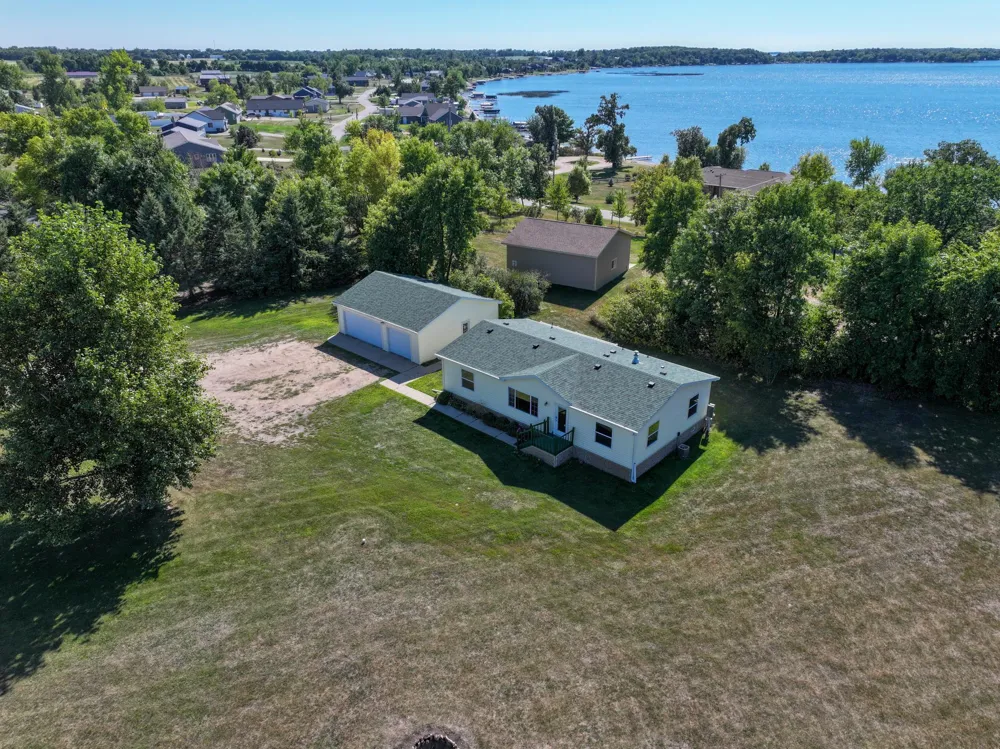1695 Sunset Access Road SE Alexandria, MN 56308