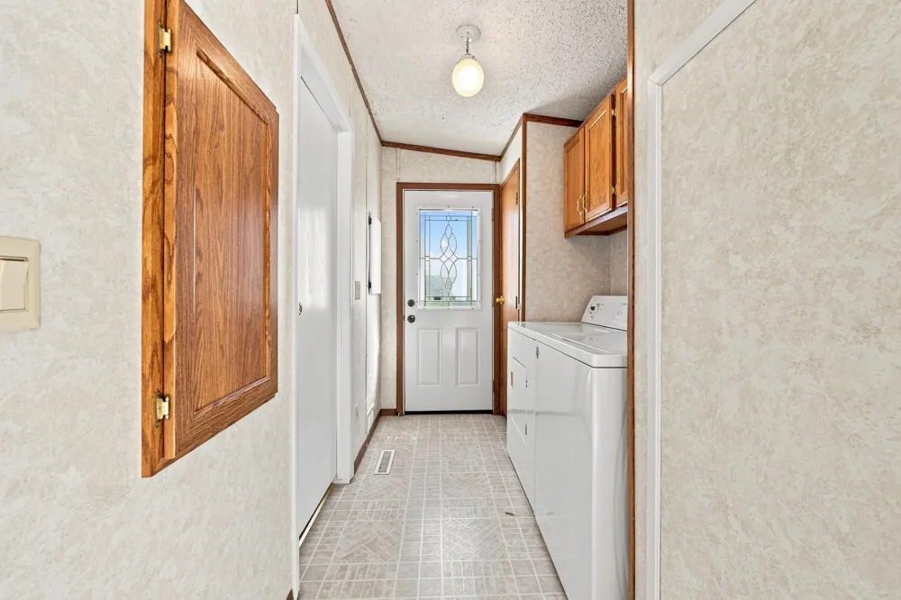 1695 Sunset Access Road SE Alexandria, MN 56308
