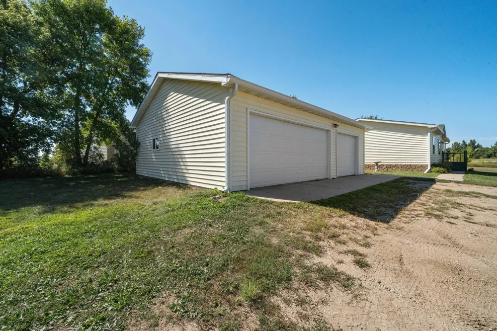 1695 Sunset Access Road SE Alexandria, MN 56308