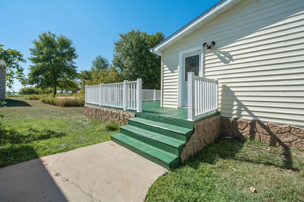 1695 Sunset Access Road SE Alexandria, MN 56308