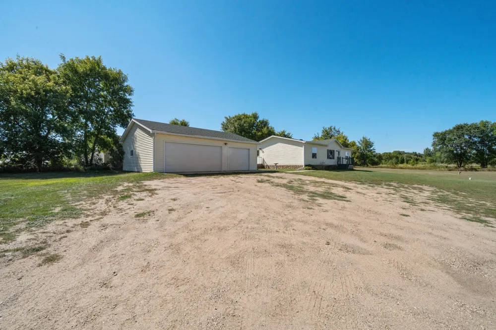 1695 Sunset Access Road SE Alexandria, MN 56308