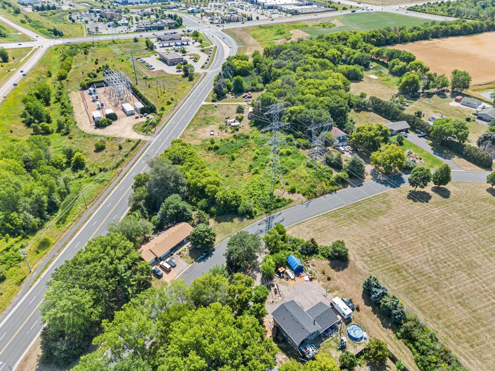 1417 Tyrone Drive Shakopee, MN 55379