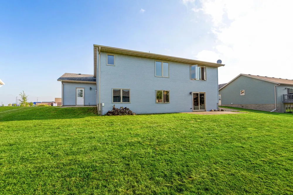 1390 18th Street SE Owatonna, MN 55060