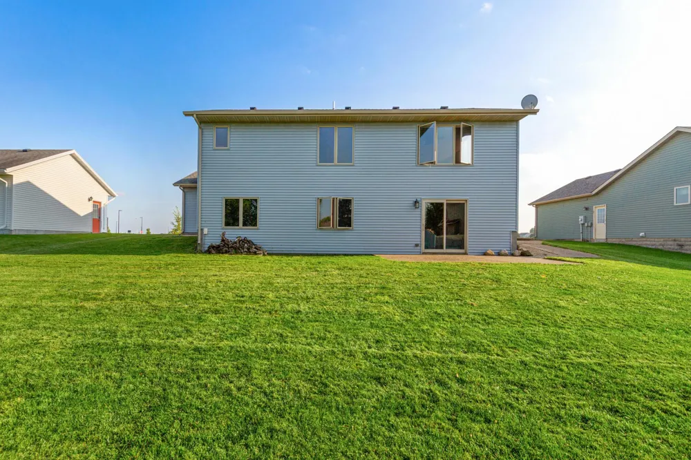 1390 18th Street SE Owatonna, MN 55060