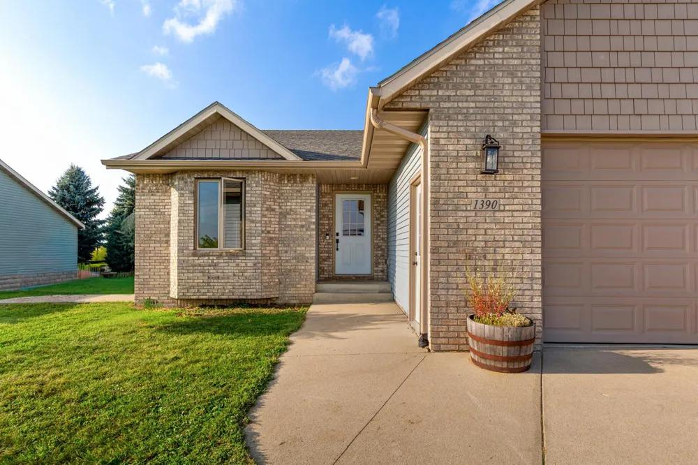 1390 18th Street SE Owatonna, MN 55060