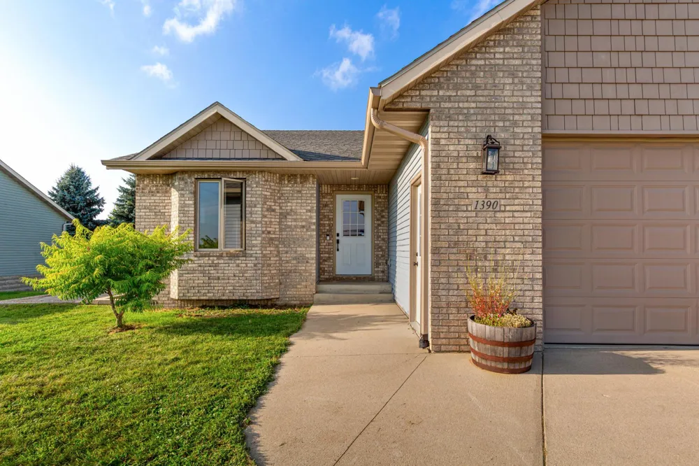 1390 18th Street SE Owatonna, MN 55060