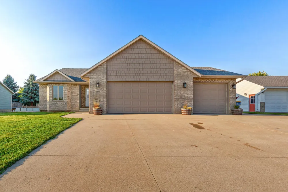 1390 18th Street SE Owatonna, MN 55060