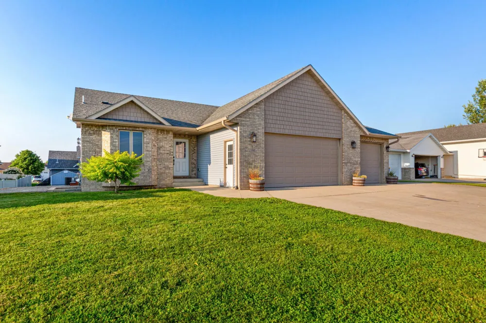 1390 18th Street SE Owatonna, MN 55060