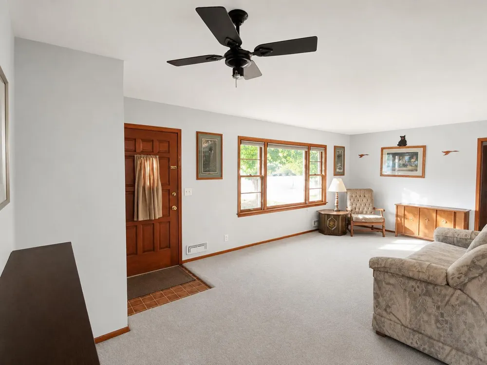 11333 Xavis Street NW Coon Rapids, MN 55433