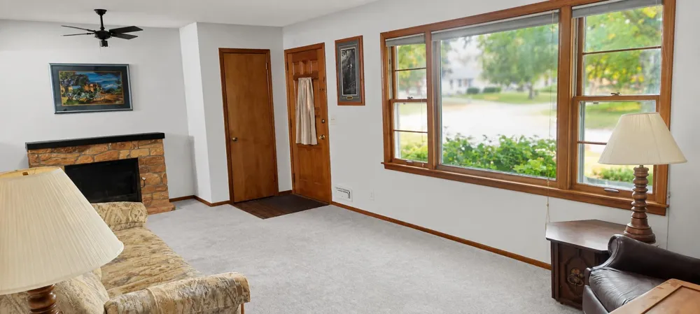 11333 Xavis Street NW Coon Rapids, MN 55433