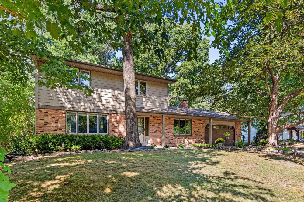 4035 Quaker Lane Plymouth, MN 55441