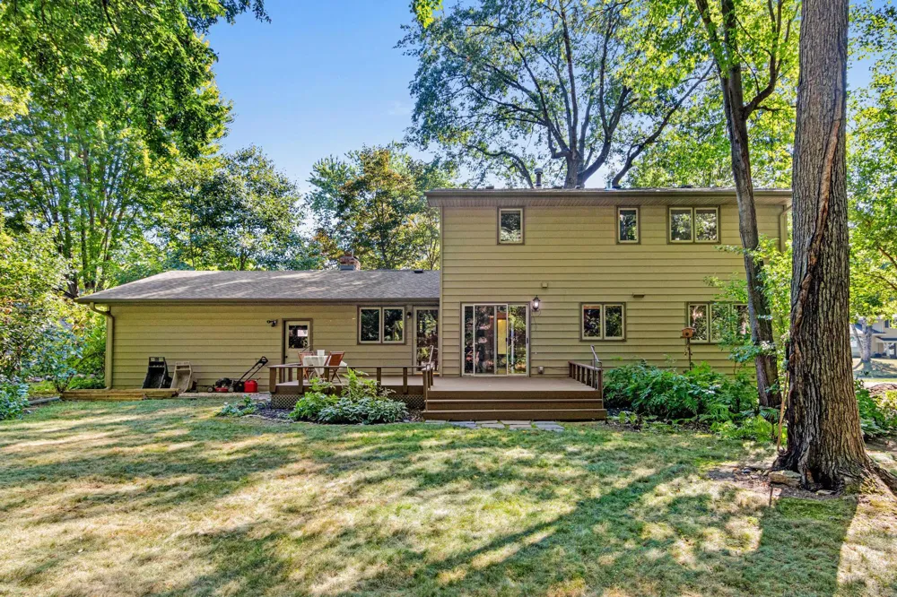 4035 Quaker Lane Plymouth, MN 55441