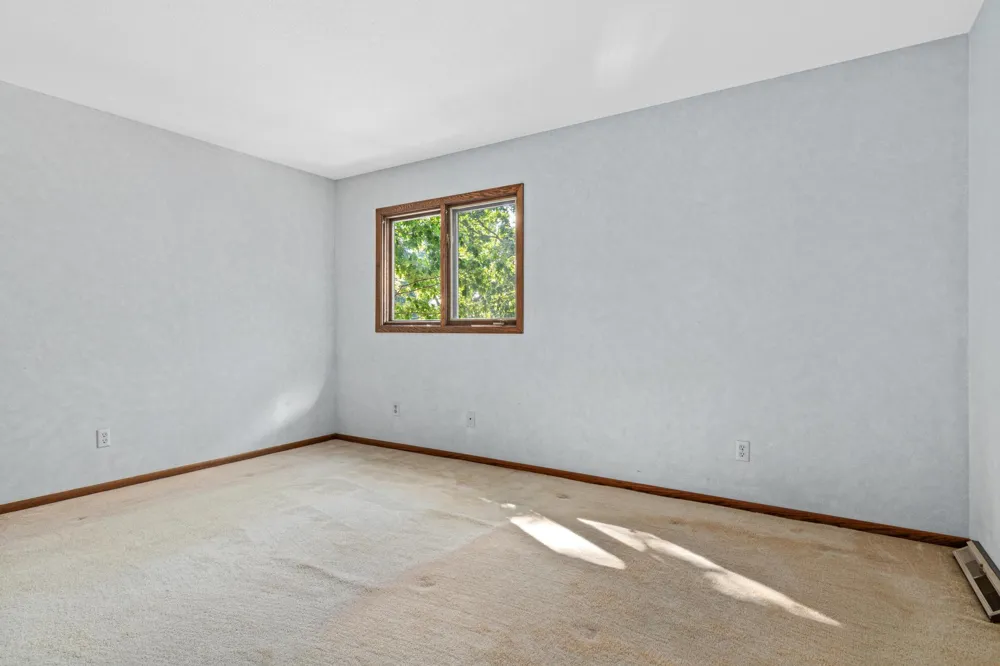 4035 Quaker Lane Plymouth, MN 55441