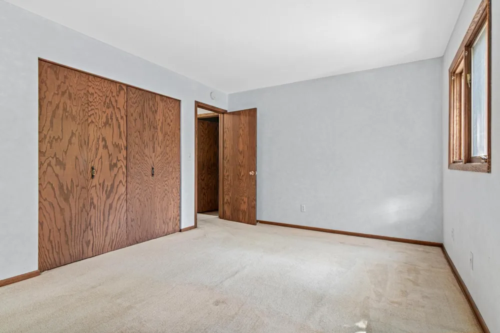 4035 Quaker Lane Plymouth, MN 55441