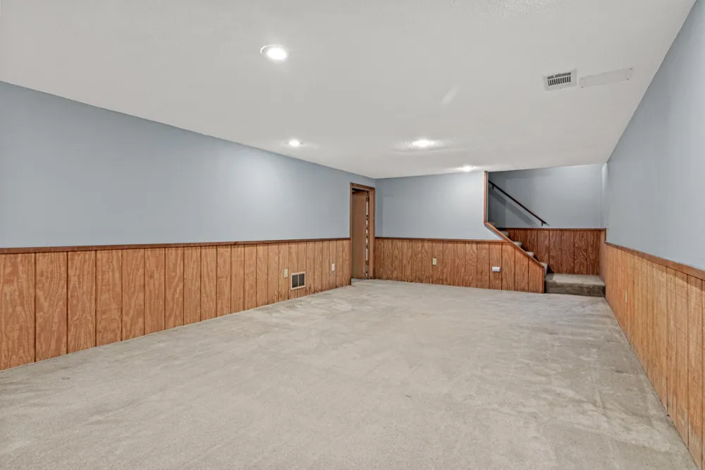 4035 Quaker Lane Plymouth, MN 55441