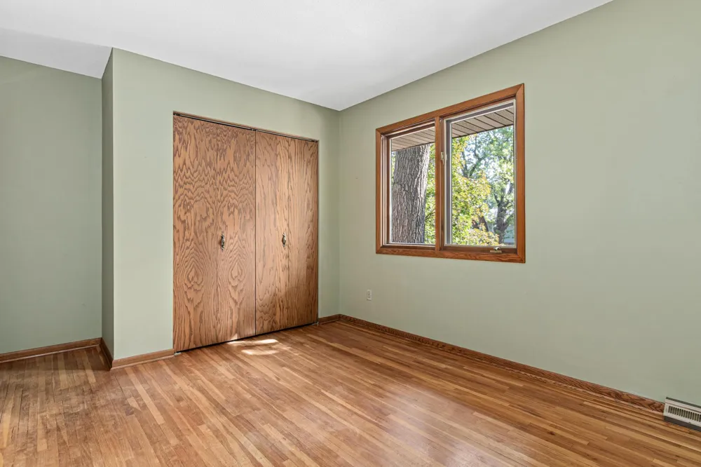 4035 Quaker Lane Plymouth, MN 55441
