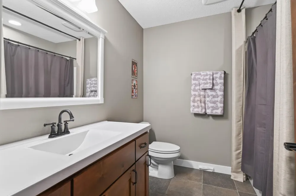 17575 73rd Avenue Maple Grove, MN 55311