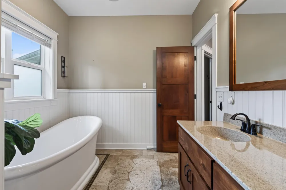 17575 73rd Avenue Maple Grove, MN 55311