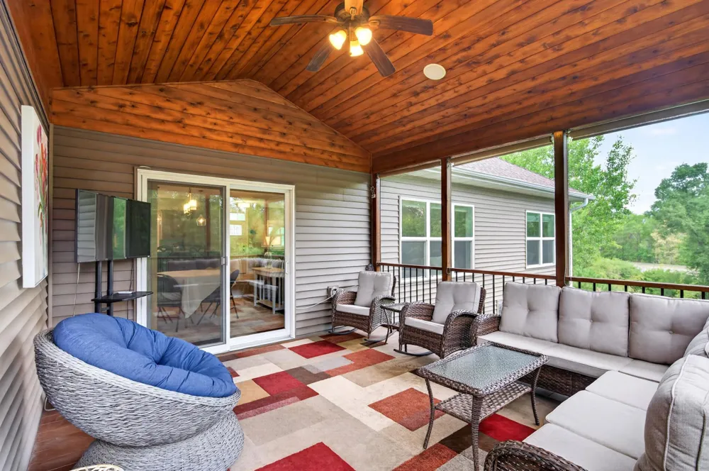 17575 73rd Avenue Maple Grove, MN 55311