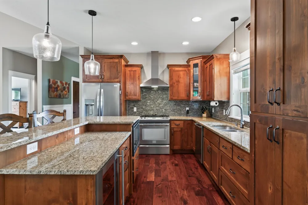 17575 73rd Avenue Maple Grove, MN 55311