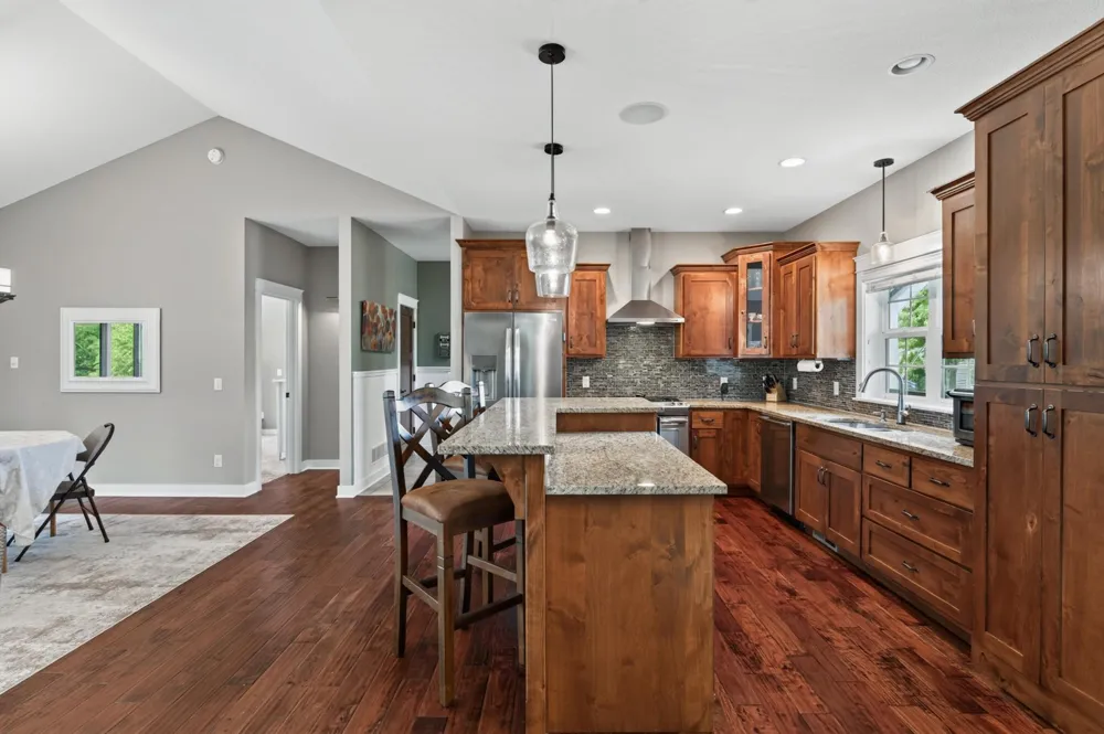 17575 73rd Avenue Maple Grove, MN 55311