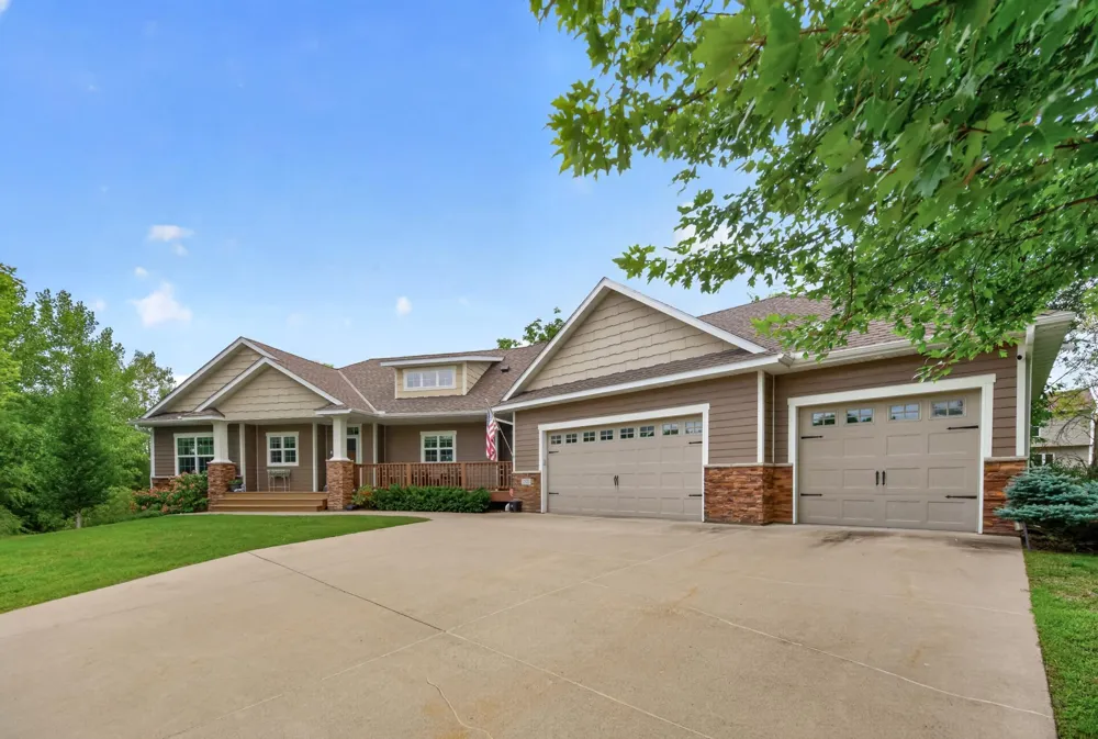 17575 73rd Avenue Maple Grove, MN 55311