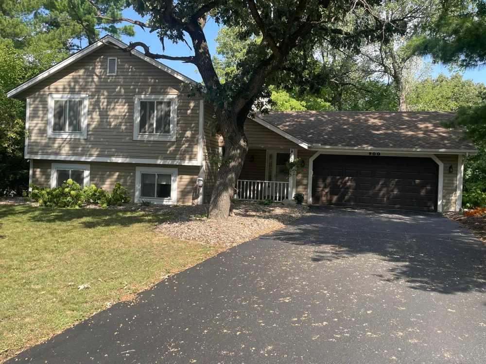 900 Lacota Lane Burnsville, MN 55337