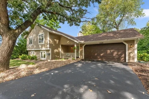 900 Lacota Lane