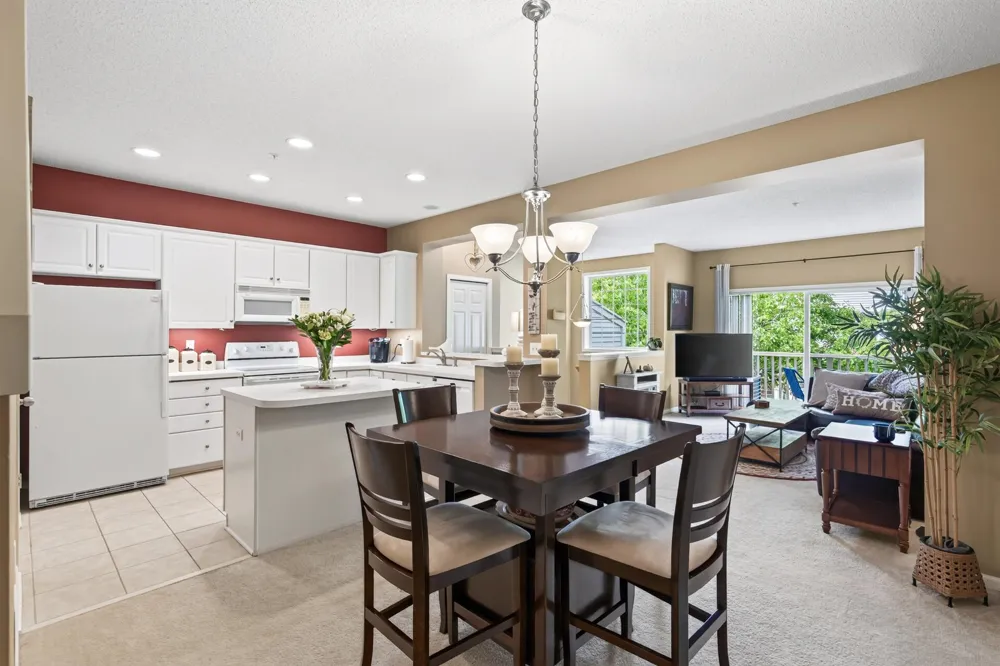 13956 52nd Avenue Plymouth, MN 55446