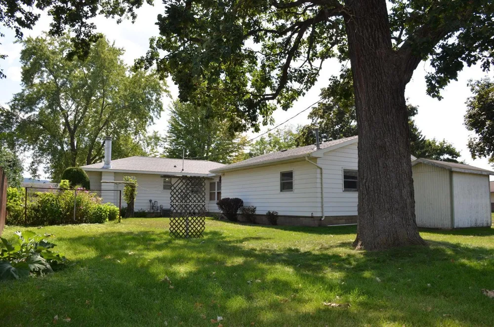 414 8th Street S La Crescent, MN 55947
