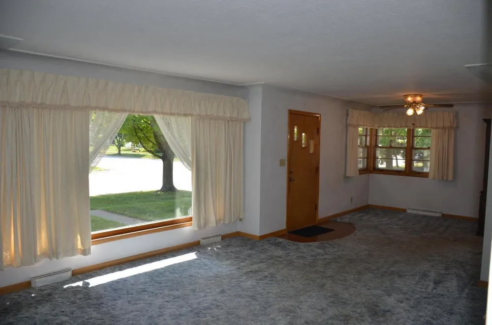 414 8th Street S La Crescent, MN 55947