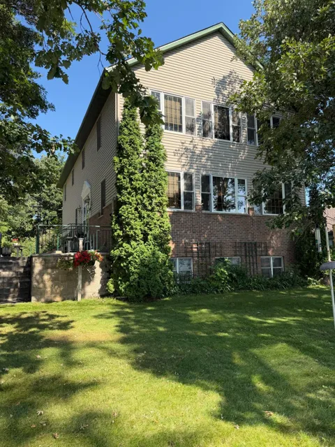 1401 Hiawatha Avenue