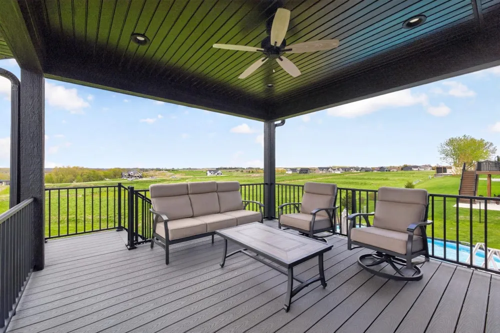 43 13th Street NE Byron, MN 55920