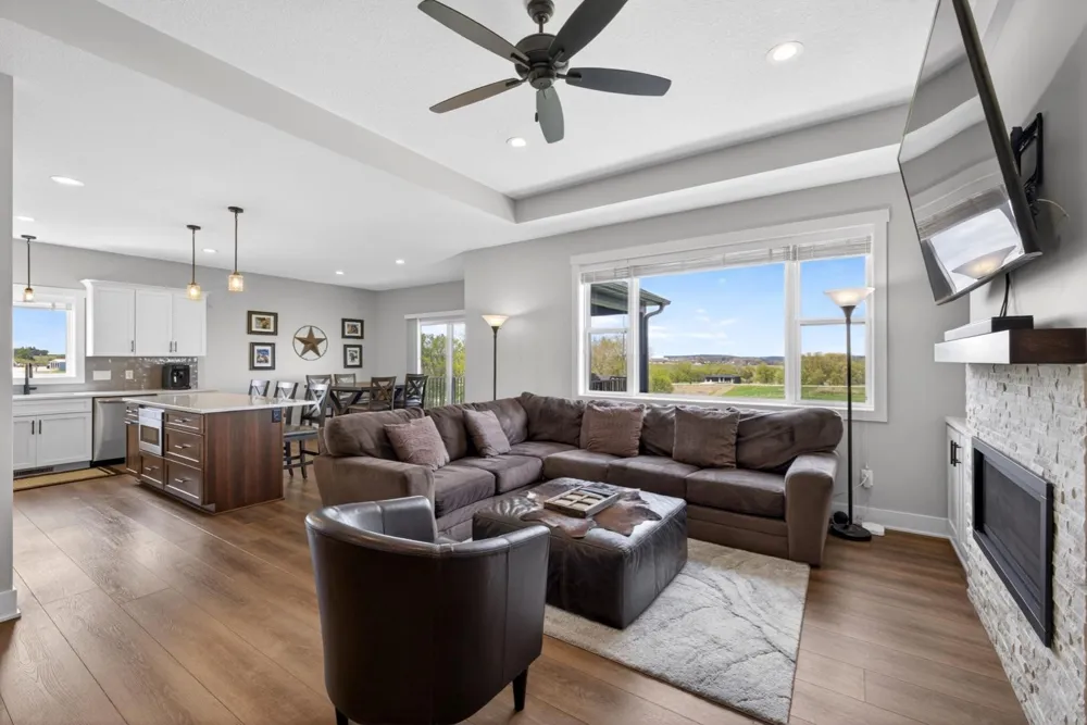 43 13th Street NE Byron, MN 55920