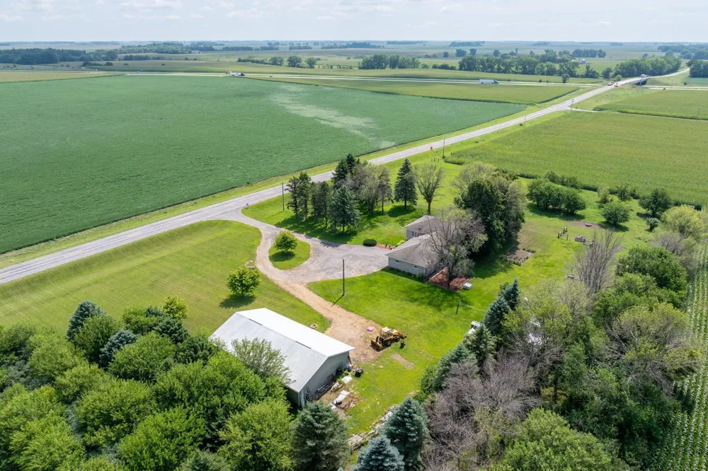 35851 County Road 104 Saint James, MN 56081