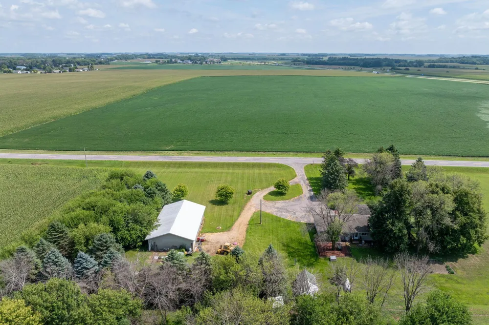 35851 County Road 104 Saint James, MN 56081