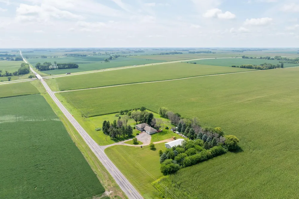 35851 County Road 104 Saint James, MN 56081