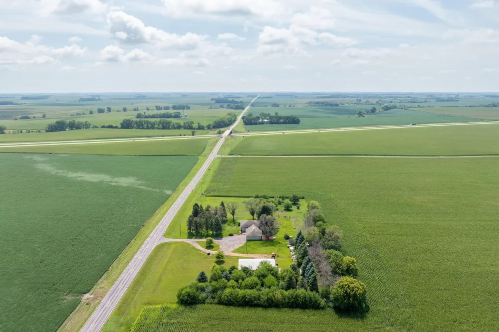 35851 County Road 104 Saint James, MN 56081