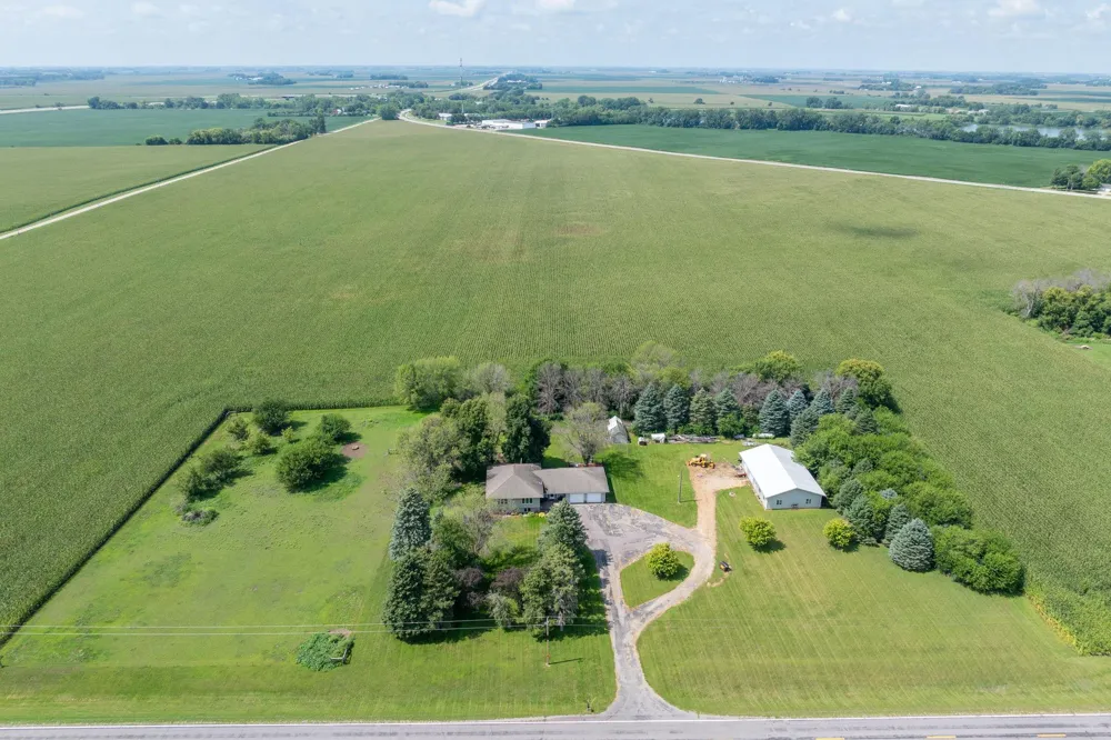 35851 County Road 104 Saint James, MN 56081