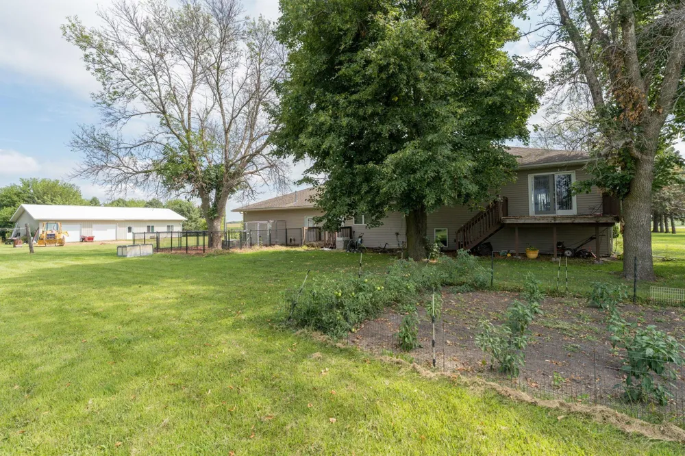 35851 County Road 104 Saint James, MN 56081
