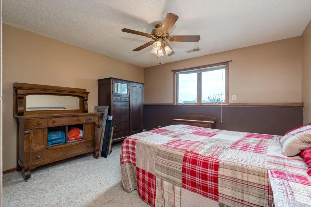 35851 County Road 104 Saint James, MN 56081