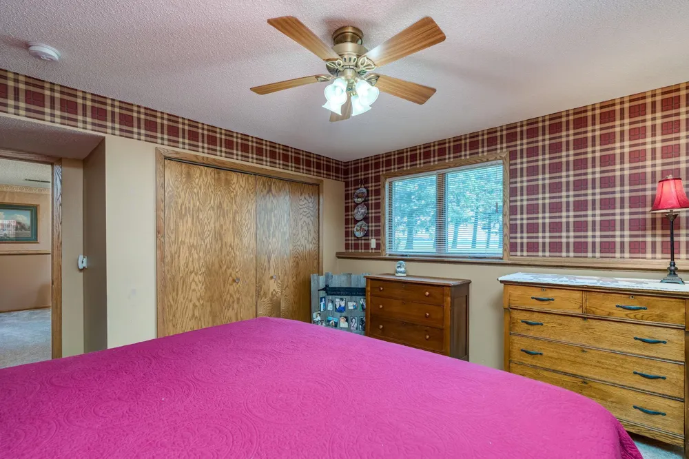 35851 County Road 104 Saint James, MN 56081