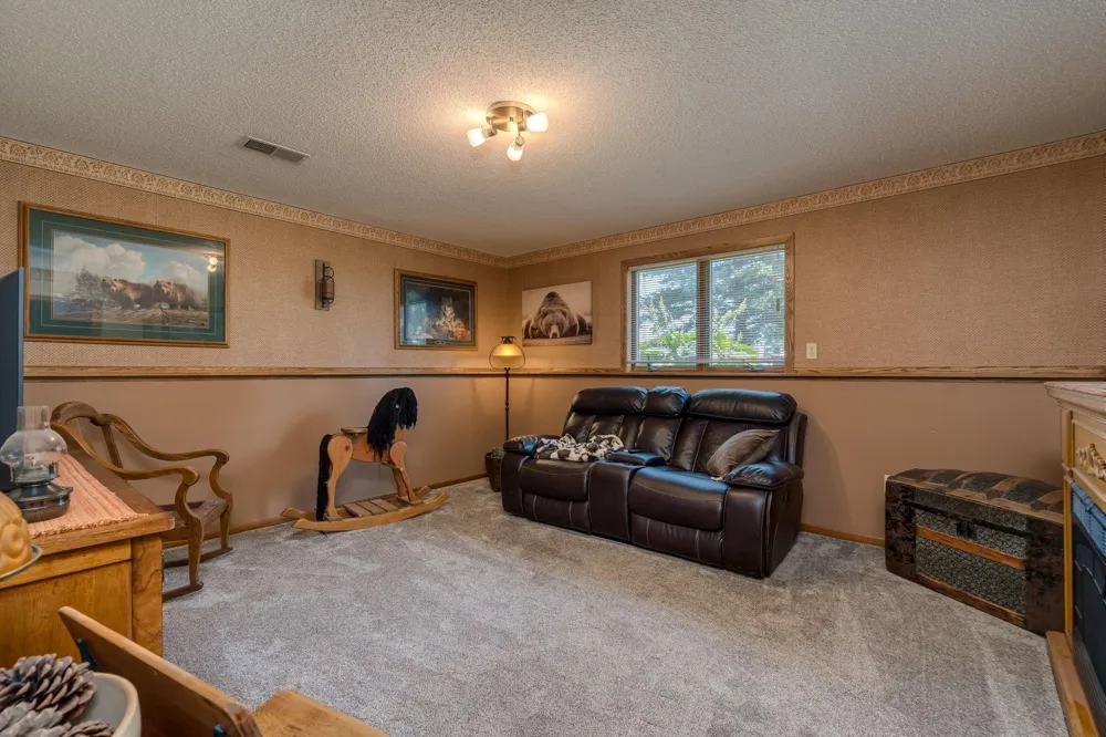 35851 County Road 104 Saint James, MN 56081