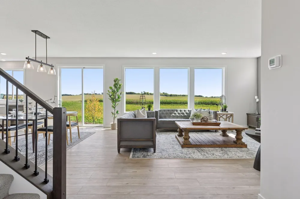 10115 Blackmoor Road Woodbury, MN 55129