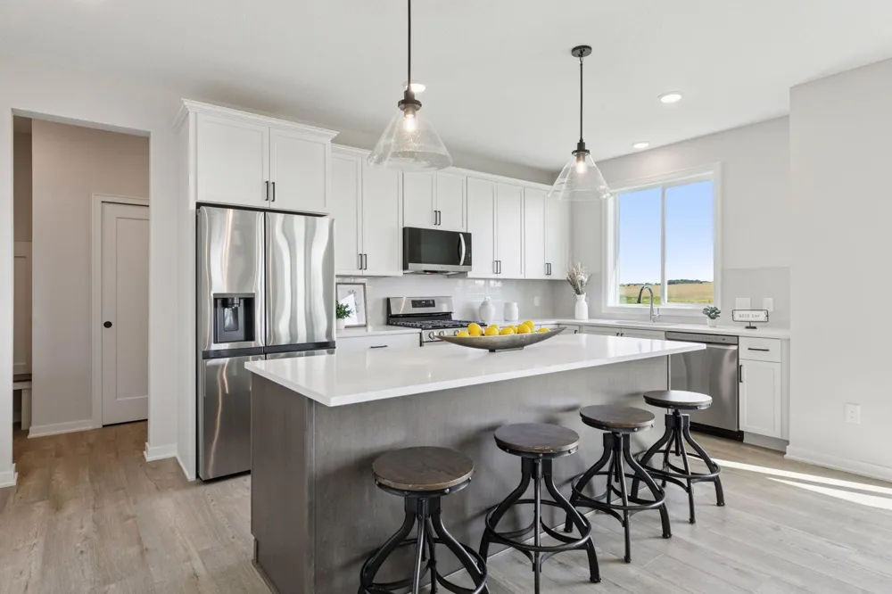 10115 Blackmoor Road Woodbury, MN 55129